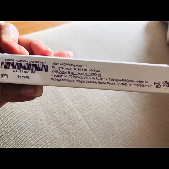 - SALE 🔥 MOODSTRUCK EPIC lash primer - Picture 3 of 5